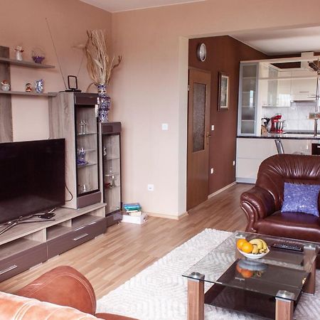 Apartment Juric Kaštel Novi Dış mekan fotoğraf